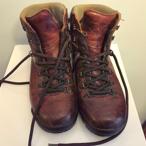 EMS vintage leather Vibram Italian hiking boots - Picture 13 of 16